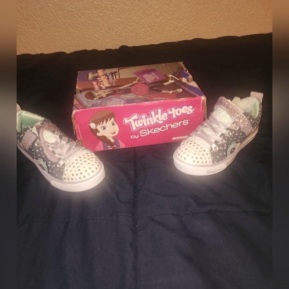 Twinkle toe by Skechers